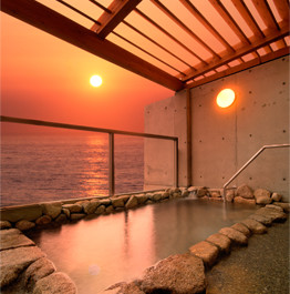 夕方の露天風呂