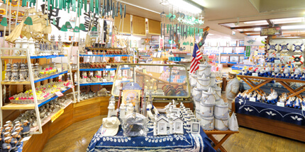 Nihonkai Fisherman's Cape Get Your Marine-Themed Souvenirs at "Cellar 15"!